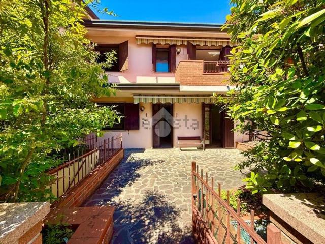 Appartamento in vendita di 173 m² in Via Montegrotto, 35