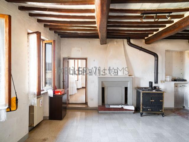 Appartamento in vendita di 173 m² in Via Sant&apos Andrea
