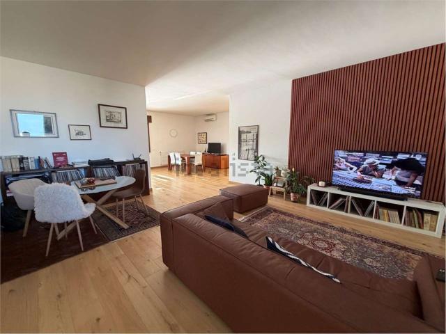 Appartamento in vendita di 173 m² in Via Secondo Ciceri