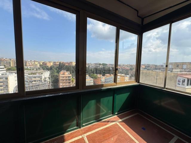 Appartamento in vendita di 173 m² in Via Ronciglione