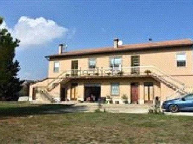 Appartamento in vendita di 173 m² in Contrada Crocette, 25