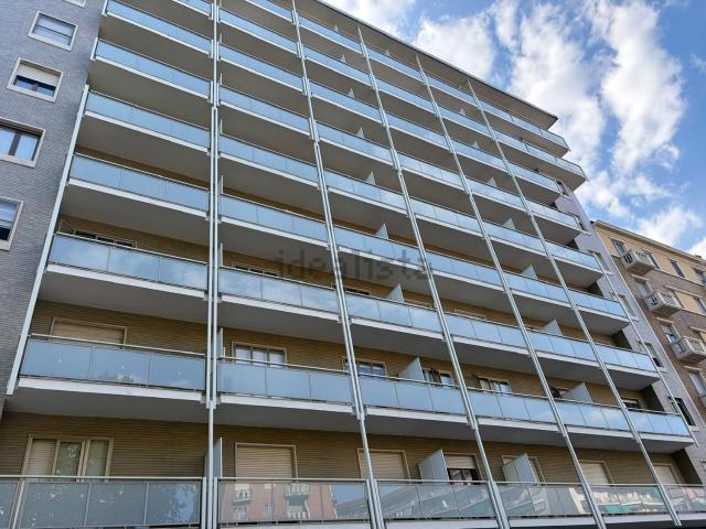 Appartamento in vendita di 173 m² in Corso Alessandro Tassoni, 81
