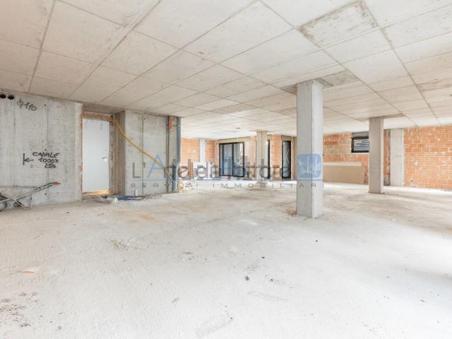 Appartamento in vendita di 173 m² in Galleria Vezza, 10