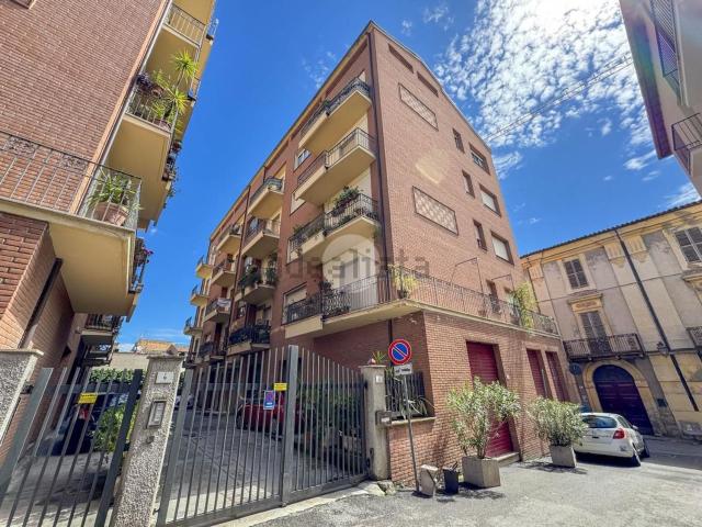 Appartamento in vendita di 173 m² in Piazza Martiri Pennesi, 9