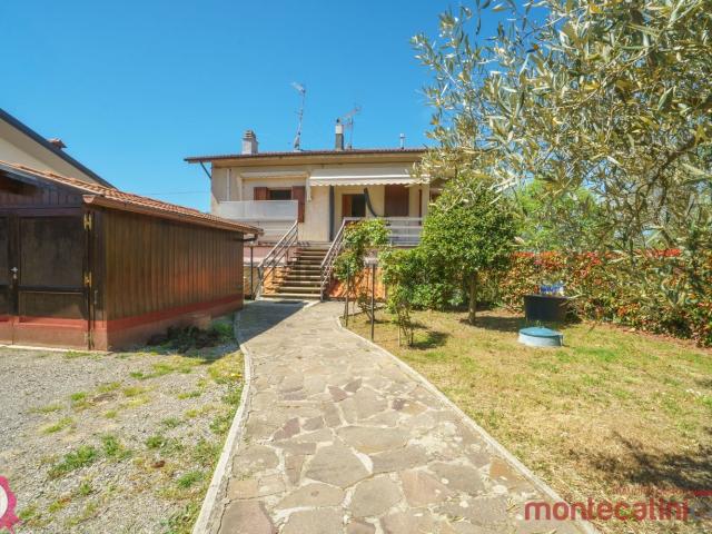 Appartamento in vendita di 173 m² in Strada Provinciale 633, 176