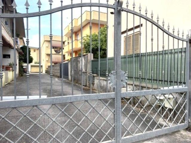 Appartamento in vendita di 174 m² in Via Carroceto, 133