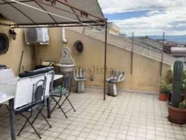 Appartamento in vendita di 174 m² in Via Brescia