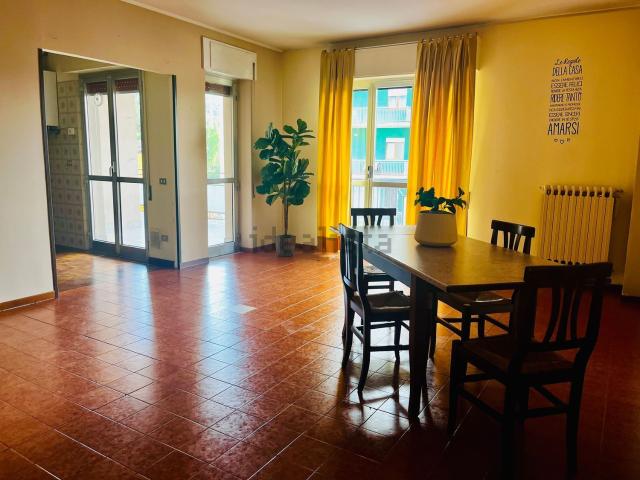 Appartamento in vendita di 174 m² in Via Giuseppe Gentile, 5