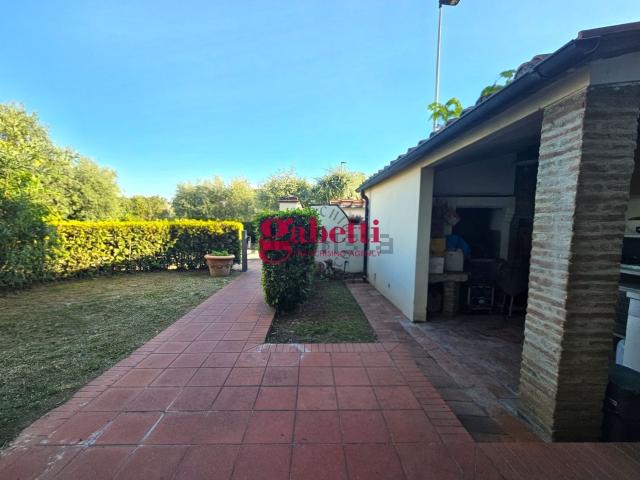 Appartamento in vendita di 174 m² in Via del Chiuso, 1
