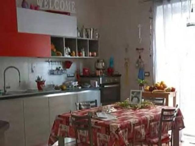 Appartamento in vendita di 174 m² in Via Francesco Crispi