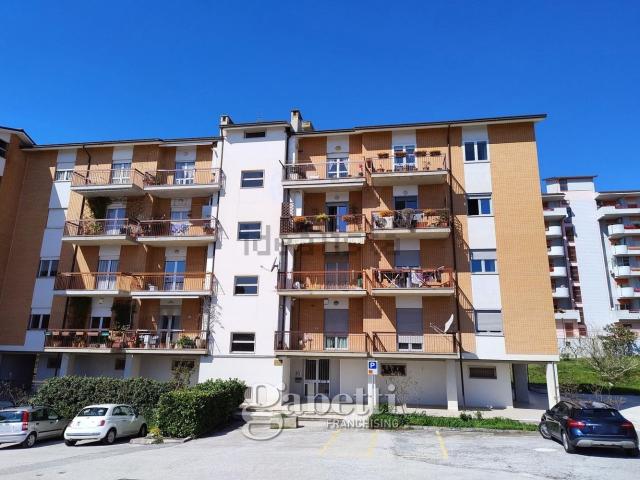 Appartamento in vendita di 174 m² in Via Liguria