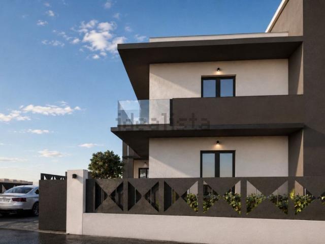 Appartamento in vendita di 174 m² in Via San Paolino, 77