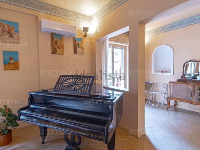 Appartamento in vendita di 174 m² in Via Volontari Italiani del Sangue, 10