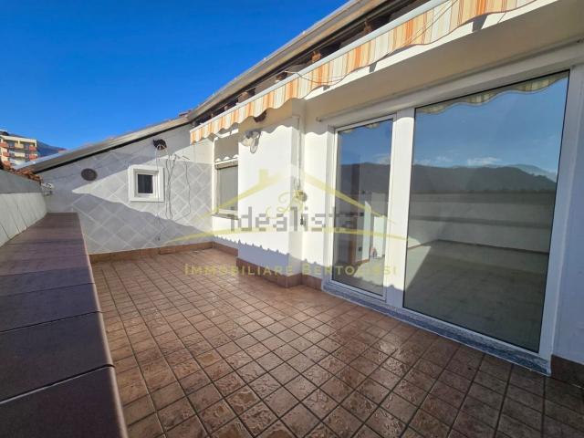 Appartamento in vendita di 174 m² in Viale Varallo, 5