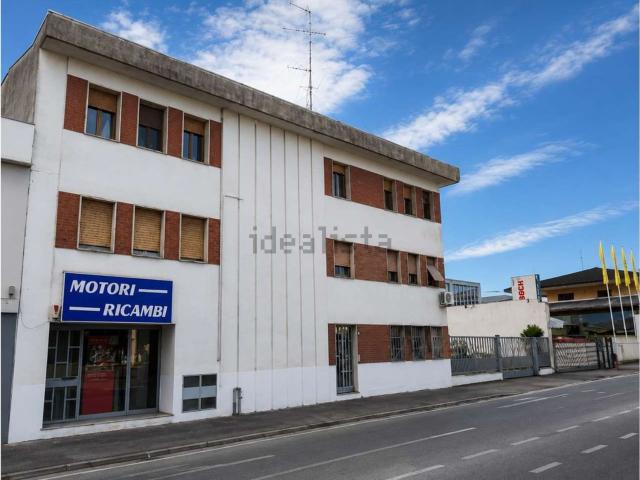 Appartamento in vendita di 174 m² in Corso Torino, 5
