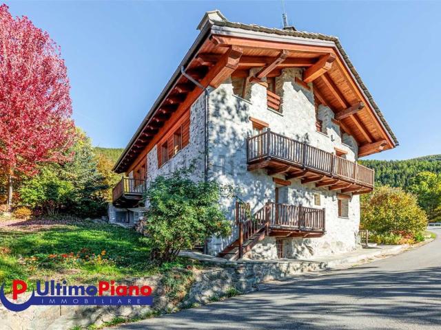 Appartamento in vendita di 174 m² in Frazione Ozein Ville, 27