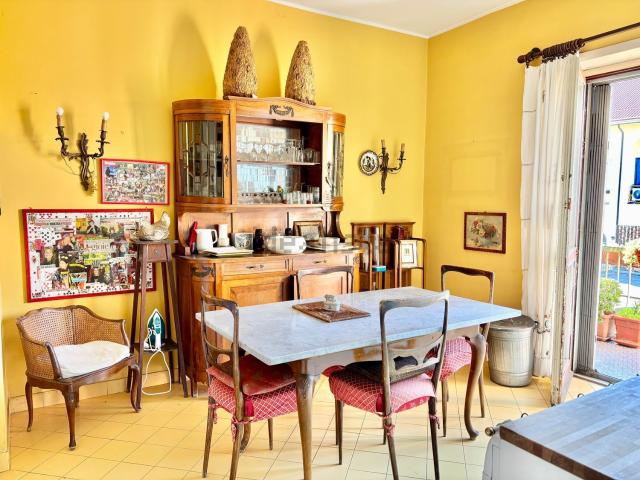 Appartamento in vendita di 175 m² in Via Col Moschin, 10