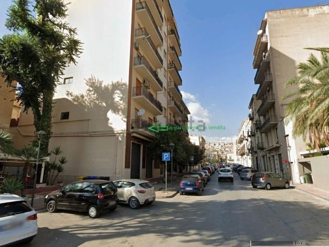 Appartamento in vendita di 175 m² in Via Cesare Battisti