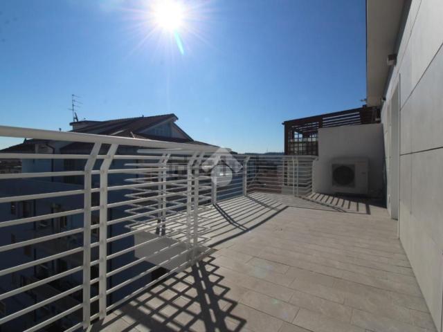 Appartamento in vendita di 175 m² in Via Aterno, 52