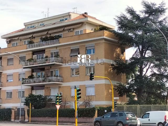 Appartamento in vendita di 175 m² in Via Aurelia