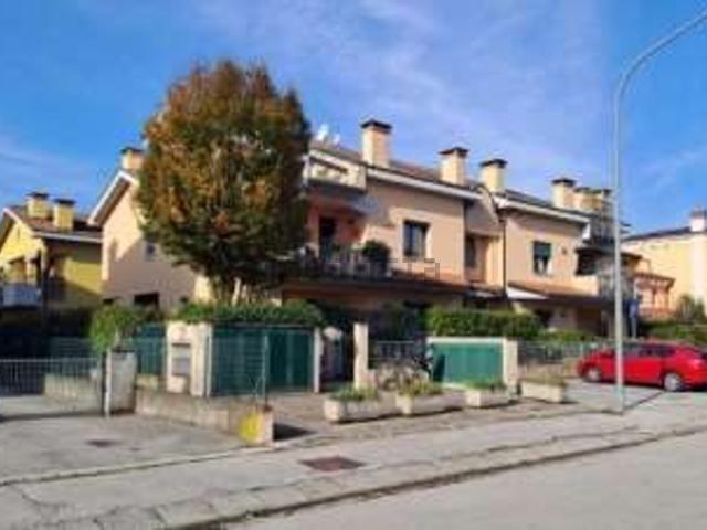 Appartamento in vendita di 175 m² in Via Bortolo Eugenio Fina