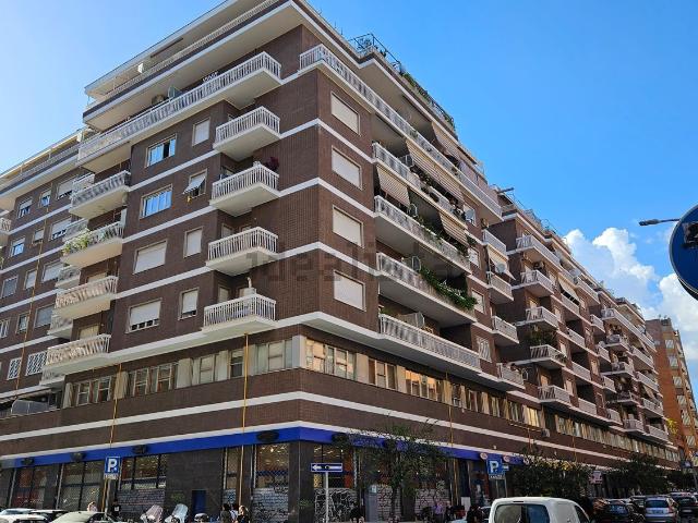 Appartamento in vendita di 175 m² in Via Giovanni Andrea Badoero, 67