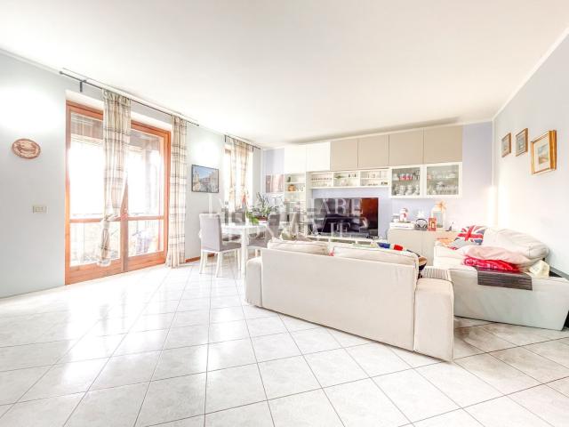 Appartamento in vendita di 175 m² in Via Don Luigi Sturzo