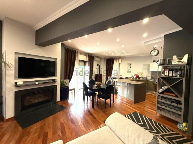 Appartamento in vendita di 175 m² in Via delle Acque, 2