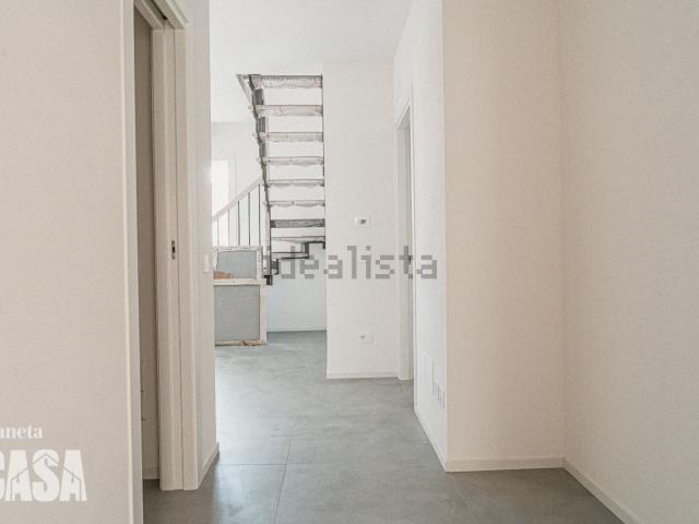 Appartamento in vendita di 175 m² in Via Diegaro Pievesestina, 2815