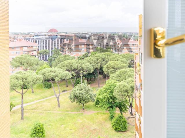 Appartamento in vendita di 175 m² in Via Elio Vittorini, 94