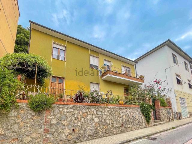 Appartamento in vendita di 175 m² in Via Filippo Turati