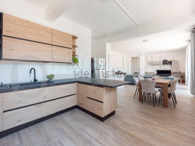 Appartamento in vendita di 175 m² in Via Francesco Borromini