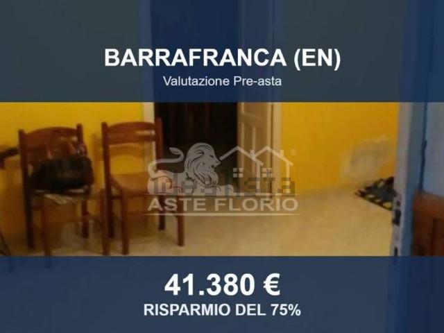 Appartamento in vendita di 175 m² in Via Fratelli Bonfirraro, 110