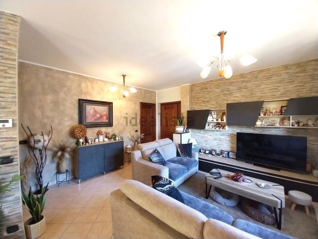 Appartamento in vendita di 175 m² in Via Marinella, 16