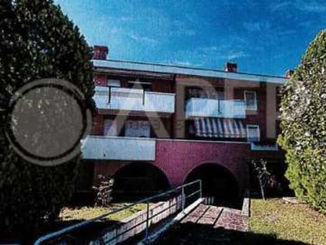 Appartamento in vendita di 175 m² in Via San D&apos Acquisto, 6