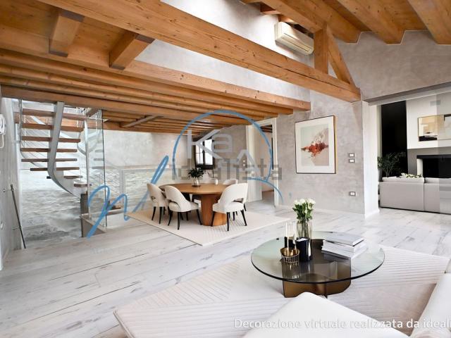 Appartamento in vendita di 175 m² in Via Sant&apos Agostino