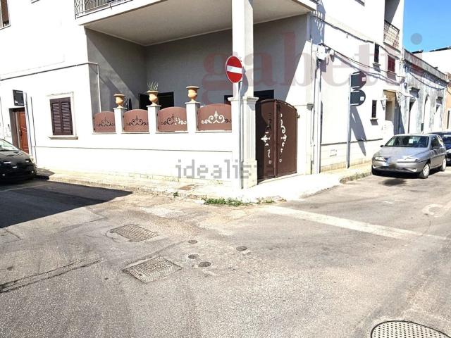 Appartamento in vendita di 175 m² in Via Pietro Maroncelli