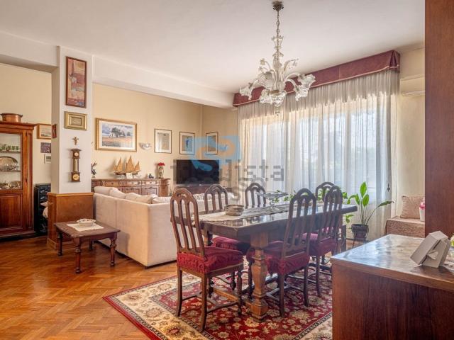 Appartamento in vendita di 175 m² in Via Pietro di Dante