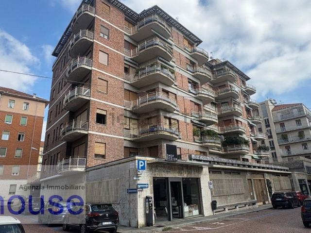 Appartamento in vendita di 175 m² in Via Pietro Volpi, 3