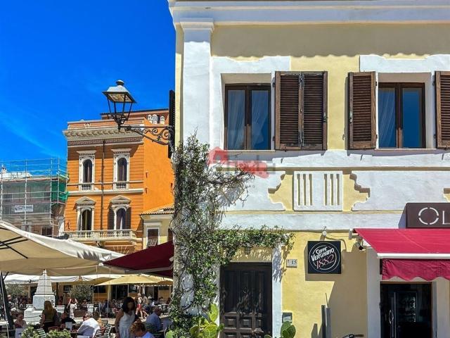 Appartamento in vendita di 175 m² in Via Principe di Napoli, 15