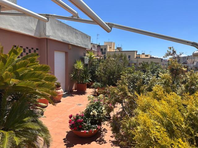 Appartamento in vendita di 175 m² in Via Principessa Iolanda di Savoia