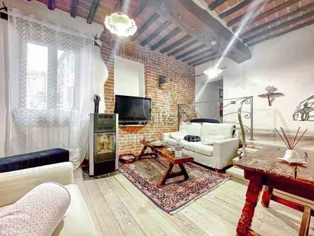 Appartamento in vendita di 175 m² in Via Roma