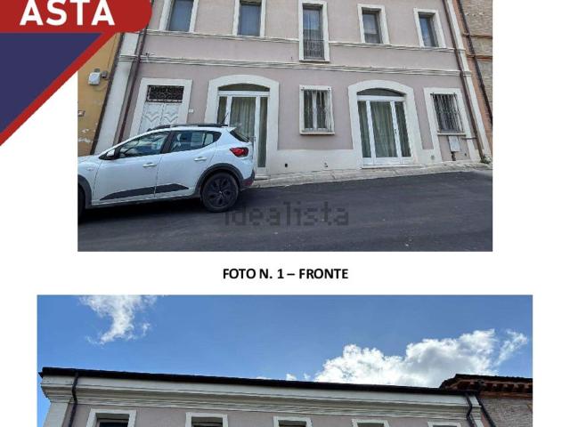 Appartamento in vendita di 175 m² in Via Roma, 21