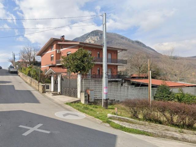 Appartamento in vendita di 175 m² in Via Toppa