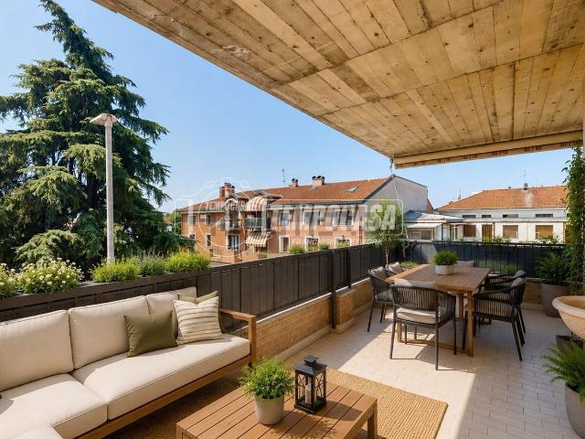 Appartamento in vendita di 175 m² in Via Torquato Tasso