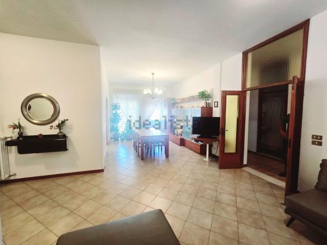 Appartamento in vendita di 175 m² in Via Vittorio Alfieri