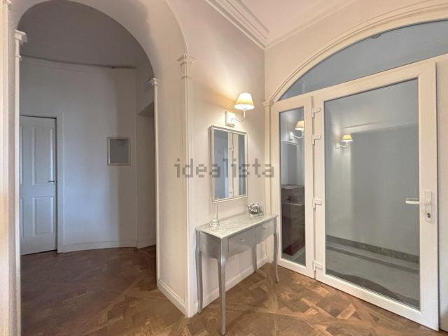 Appartamento in vendita di 175 m² in Via Vicenza