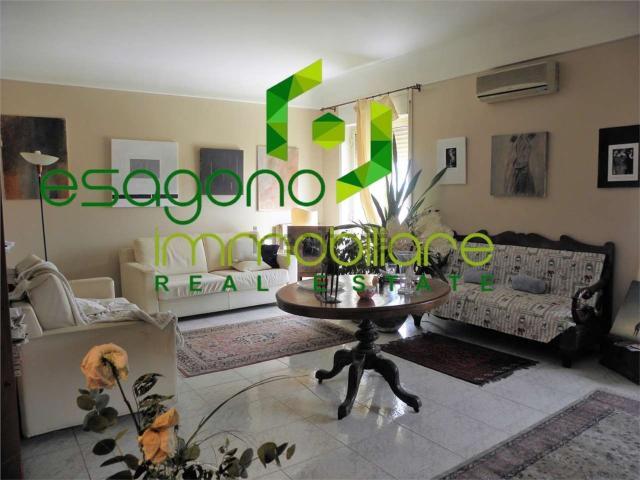 Appartamento in vendita di 175 m² in Viale Teracati