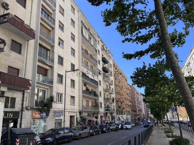 Appartamento in vendita di 175 m² in Viale Unità d&apos Italia, 81