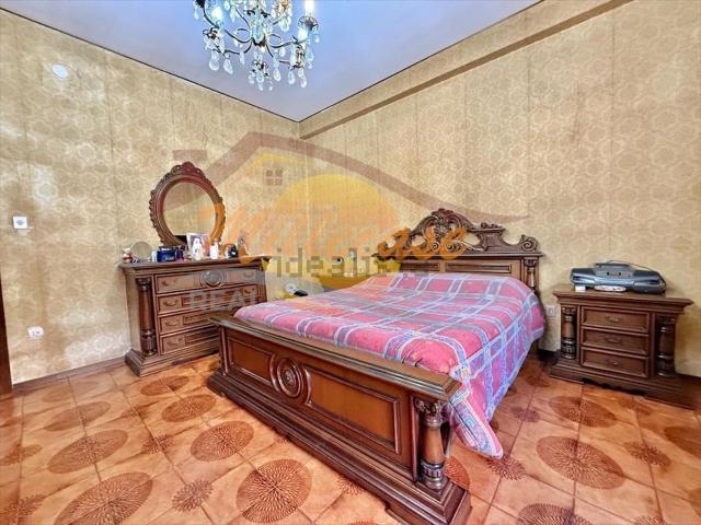Appartamento in vendita di 175 m² in Viale Zecchino